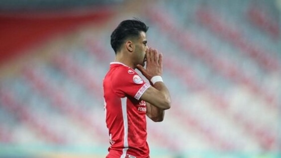 جلسه ویژه کادر فنی پرسپولیس با مهاجم پرتوقع