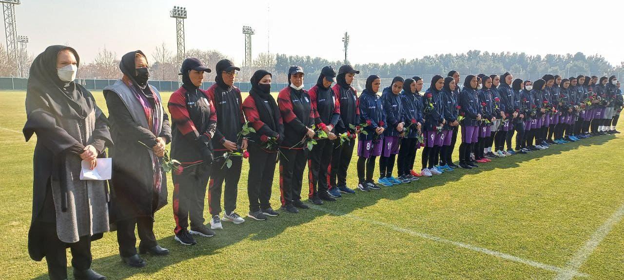 حضور مشاور رئیس جمهوری در تمرین فوتبال