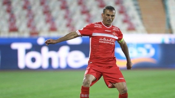 اعتراض شدید سید جلال به ستاره پرسپولیسی سپاهان