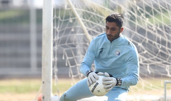 توافق انجام شد؛مذاکره مخفیانه با بازیکنان استقلال در هتل المپیک / یک امضا تا قرمزپوش شدن ۲ بازیکن