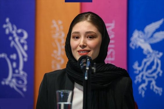 فرشته حسینی در نمایی جنگی از فیلم «دسته دختران»+ عکس