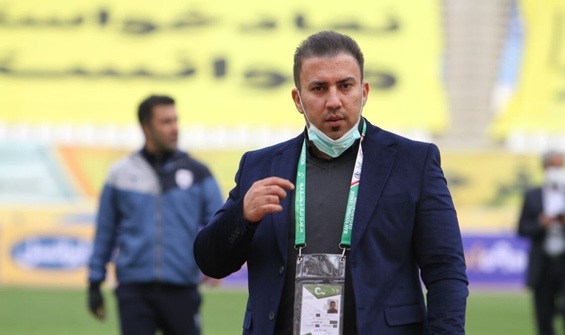 ما میزبان بودیم اما وقتی گل می‌خوردیم استقلال تشویق می‌شد/ فتاحی چکاره است با ناظر بازی خوش و بش می‎‌کند؟