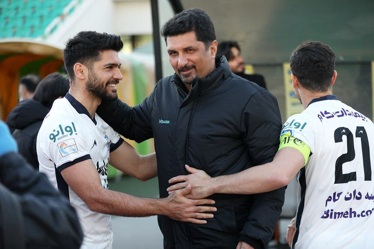 حاشیه بازی پیکان و استقلال| حضور جانواریو و بازیکن جدید آبی ها روی سکوها/مصدومیت جدی بازیکن پیکان حاشیه بازی پیکان و استقلال| حضور جانواریو و بازیکن جدید آبی ها روی سکوها/مصدومیت جدی بازیکن پیکان