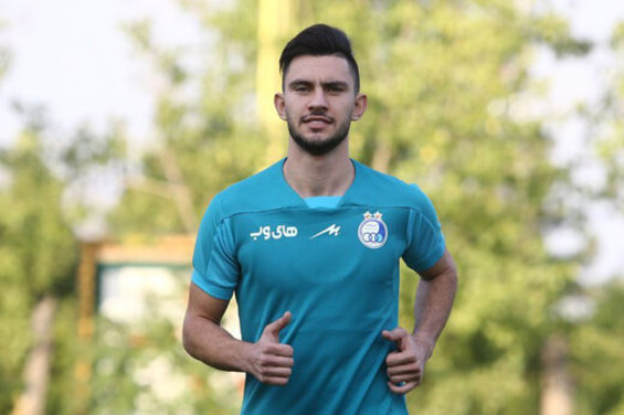 مهاجم نیمکت‌نشین استقلال ماندنی شد