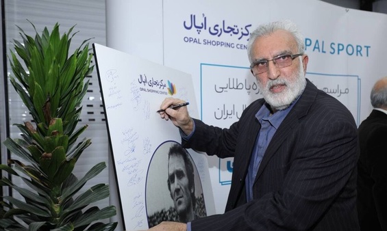 منتظرم فرهاد مجیدی سرمربی تیم ملی شود/ شرایط حال حاضر پرسپولیس ظلم به این تیم است