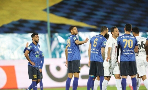 مطهری در استقلال حیف می‌شود/ چرا ژستد و حسین‌زاده همیشه فیکس هستند؟