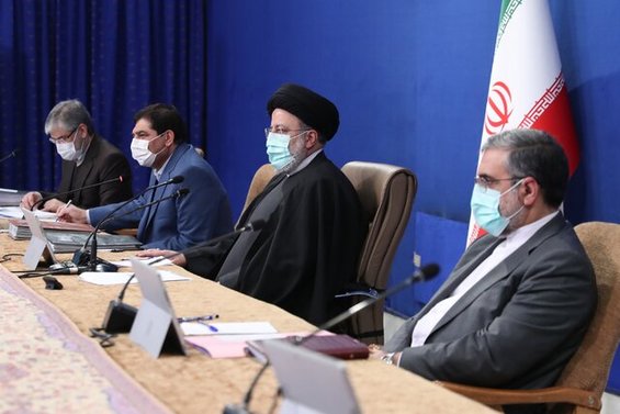 رئیس جمهور: کنترل مستمر بازار کالاهای اساسی ضروری است