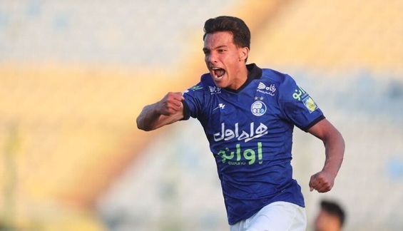 اسکوچیچ منتظر جواب زنیت / خبری از ستاره استقلال در تمرین تیم ملی نبود!