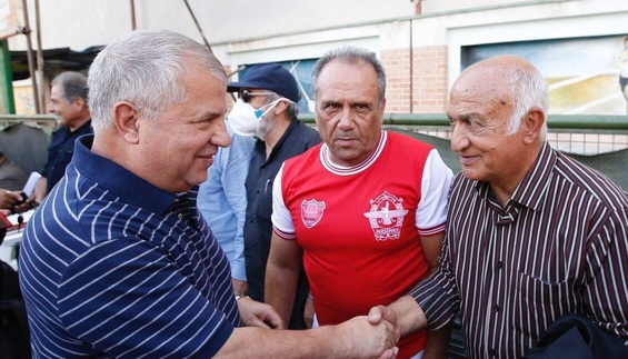 ملی پوشان بدانند به مصاف ضعیف ترین عراق تاریخ می روند/ وقتی به عراق باختیم علی پروین خودش را زندانی  کرد