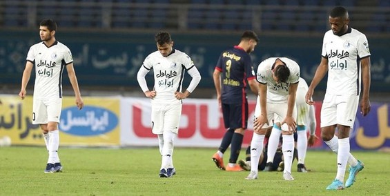 اکبرپور: می خواهند استقلال قهرمان نشود/ امیدوارم رقابت با پرسپولیس فوتبالی باشد