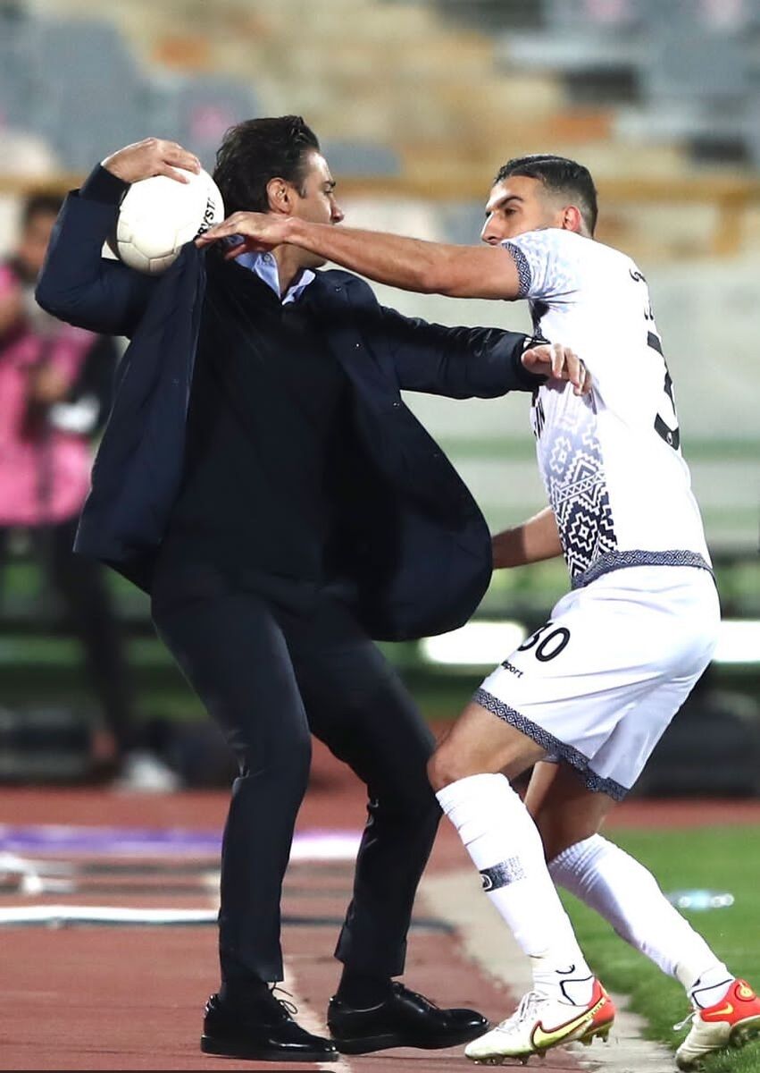 تصویر جنجالی از درگیری مستقیم فرهاد مجیدی با یک بازیکن سابق پرسپولیس