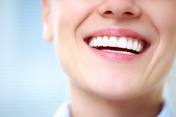ایا کامپوزیت باعث بوی بد دهان می شود؟ ایا کامپوزیت باعث بوی بد دهان می شود؟