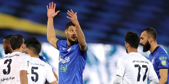 اختر:استقلال نباید در باد برد مقابل گل‌گهر بخوابد