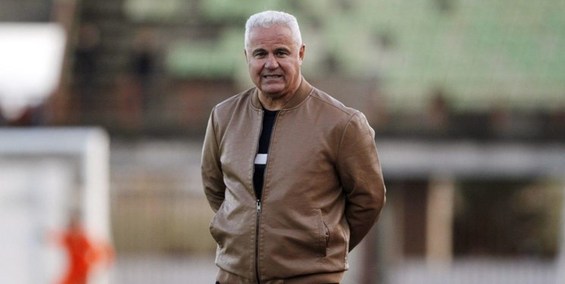 پیوس: شرایط پرسپولیس سخت است/ شاید 2 تیم بالای جدول قهرمان نشوند