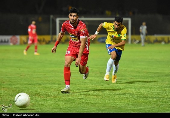 منافی: پرسپولیس باید احتیاط را کنار بگذارد/ استقلال قطعاً امتیاز از دست میدهد
