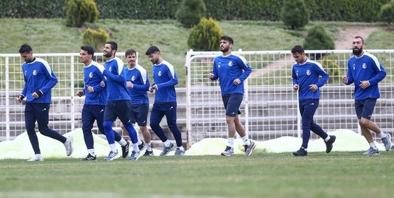 موسوی: استقلال 2 بازی آینده را ببرد 80 درصد قهرمان است