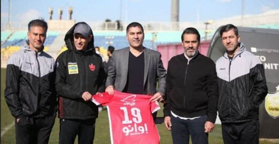 خوشحالم ستاره پرسپولیس شماره من را میپوشد