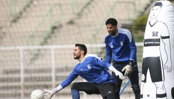 گلر استقلال به دنبال کلین‌شیت در دربی/ حسینی چشم امید فرهاد مجیدی