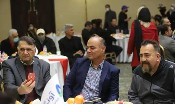 چرا جواد خیابانی از این بازیکن پرسپولیس تعریف میکند؛ او به درد تیم خاکی هم نمیخورد/ استقلال تمام کننده داشت بیشتر گل میخوردیم