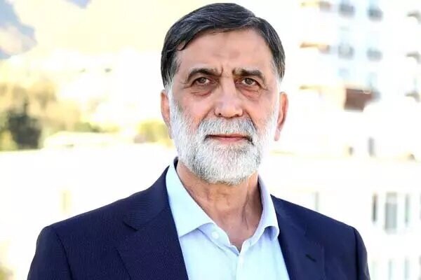 مذاکره سردار استقلالی با رئیس کل نیروهای مسلح مذاکره سردار استقلالی با رئیس کل نیروهای مسلح