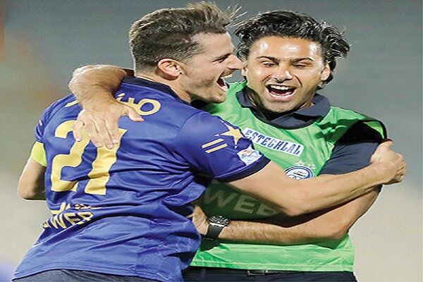 کمپین آبی&zwnj;ها علیه حاشیه بزرگ با انتشار یک عکس / هواداران و مدیرعامل استقلال دست به کار شدند