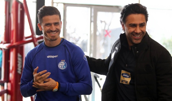 کمپین آبی‌ها علیه حاشیه بزرگ با انتشار یک عکس / هواداران و مدیرعامل استقلال دست به کار شدند