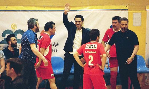 دو بازیکن مشهور از فهرست تیم ملی خط خوردند/ پای خداداد عزیزی و افشین پیروانی در میان بود!