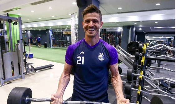 تمرینات فشرده وریا دور از استقلال/ غفوری آمادگی‌اش را به رخ کشید!