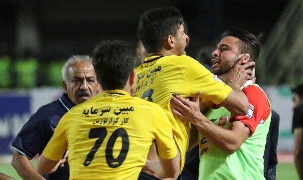 درگیری سروش با کیروش با پیراهن پرسپولیس!/عکس