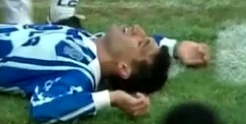 داستان فراموش نشدنی دربی سال ۷۹/ تصویری از غش کردن هاشمی نسب