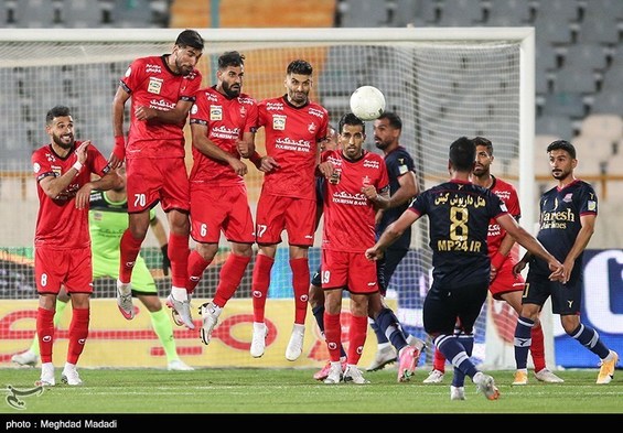 تلاش‌های بی‌فایده باشگاه پرسپولیس برای تمدید قرارداد بازیکنان