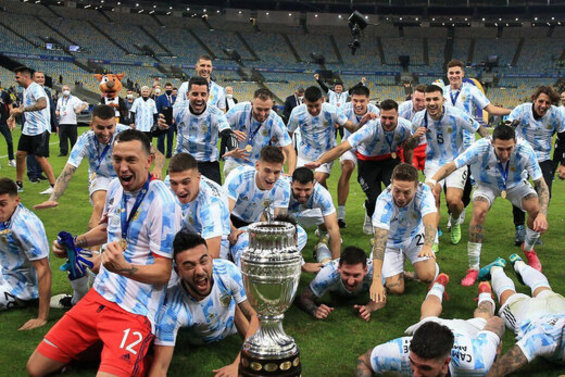 شیرجه آرژانتینی‌ها به سمت جام قهرمانی+عکس