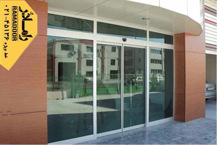 سیستم های پارتیشن شیشه ای عامل کاهش مصرف نور مصنوعی