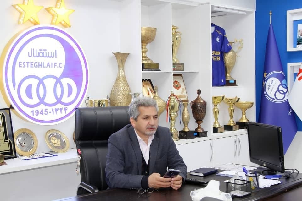فریادشیران: مظاهری دنبال پول بود نه استقلال