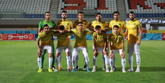 سرپرست باشگاه نفت آبادان:از خبر قرارداد ۷ میلیاردی منصوریان خنده ام گرفت