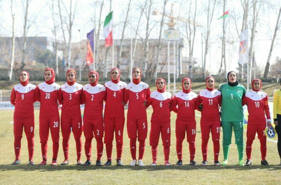 سفر تیم ملی فوتبال بانوان به ازبکستان با کادر پروازی بانوان
