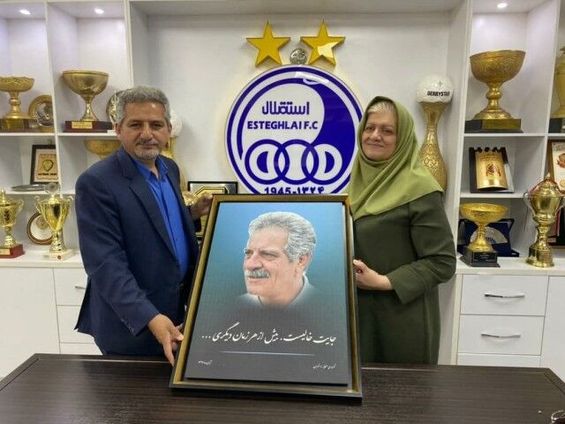 خوشحالم همسرم روزهای تلخ استقلال را ندید/ اگر زنده بود دوباره سرطان می گرفت!