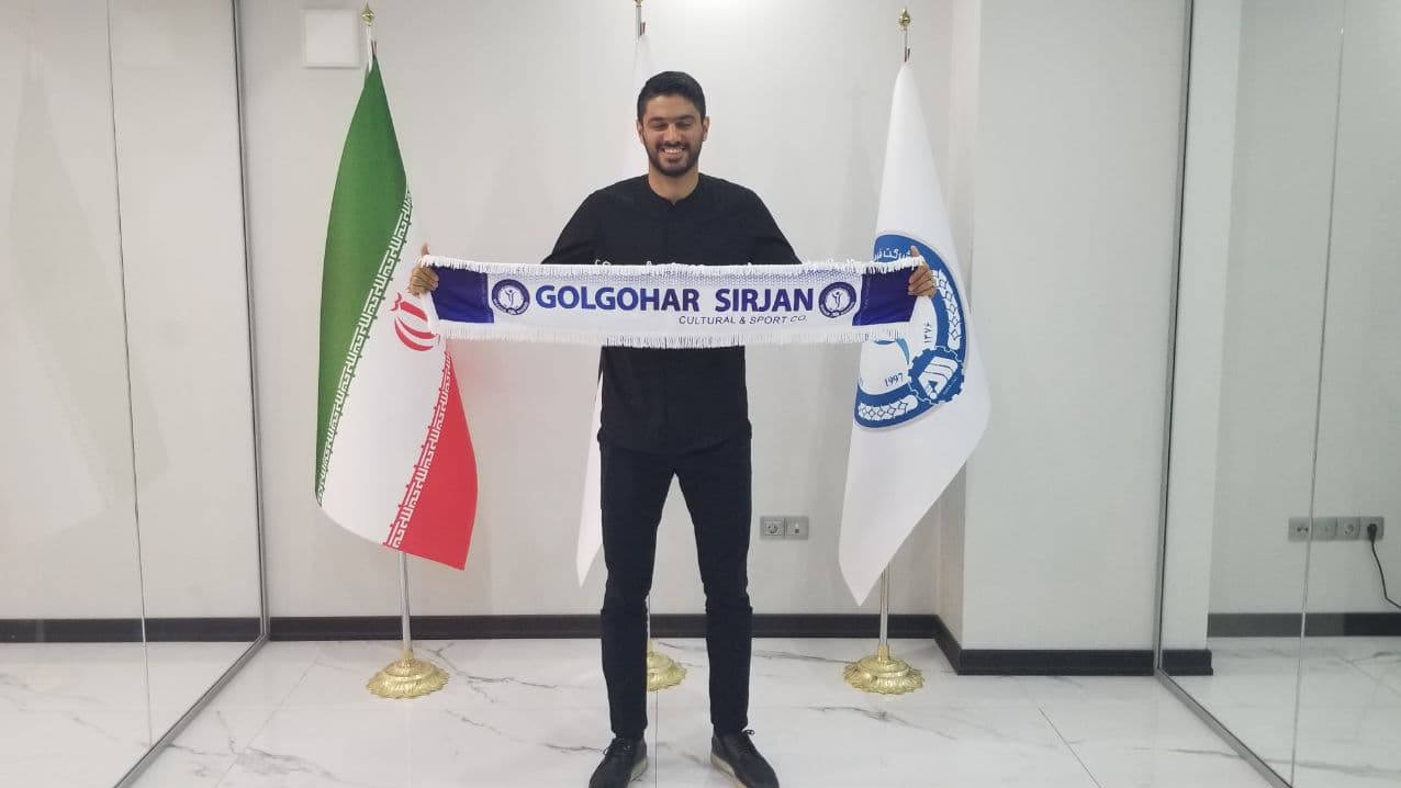 مدافع سپاهان راهی گل گهر شد +عکس مدافع سپاهان راهی گل گهر شد +عکس
