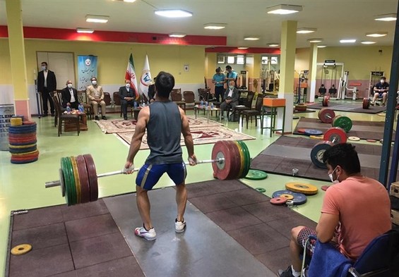 دعوت از ۱۴ ورزشکار به اردوی تیم ملی وزنه‌برداری