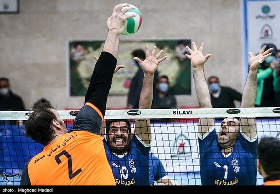 تلاش برای بازگرداندن شهرداری ورامین به والیبال نشسته
