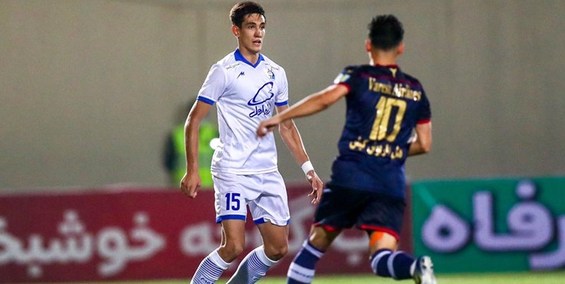 خادم‌پور: آجورلو در حق من پدری کرد