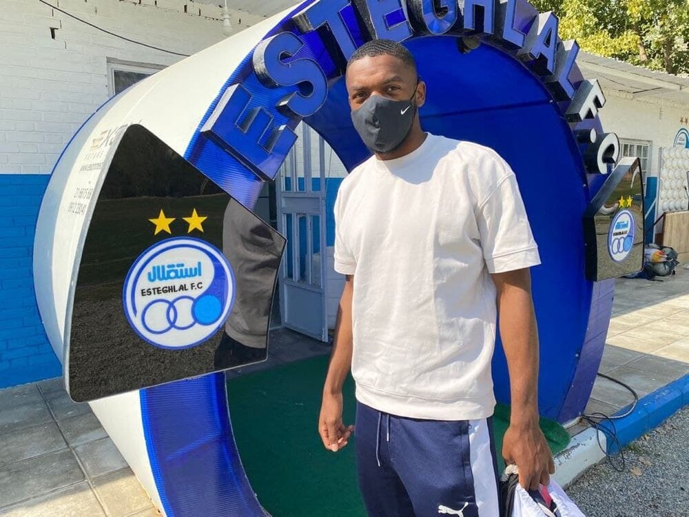 مدافع فرانسوی در تمرین استقلال/عکس