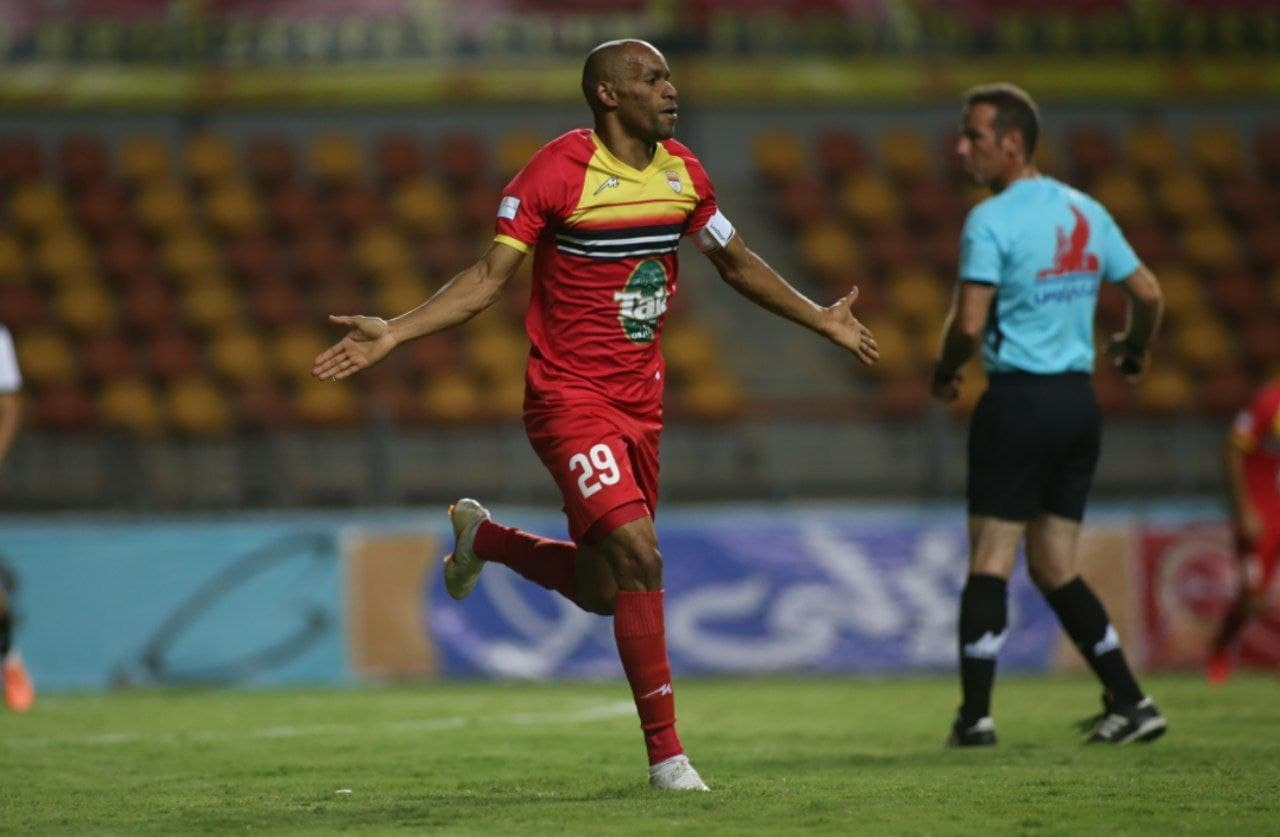 پریرا چهارمین گلزن برتر لیگ فوتبال و بهترین گلزن خارجی لیگ برتر ایران است پریرا چهارمین گلزن برتر لیگ فوتبال و بهترین گلزن خارجی لیگ برتر ایران است