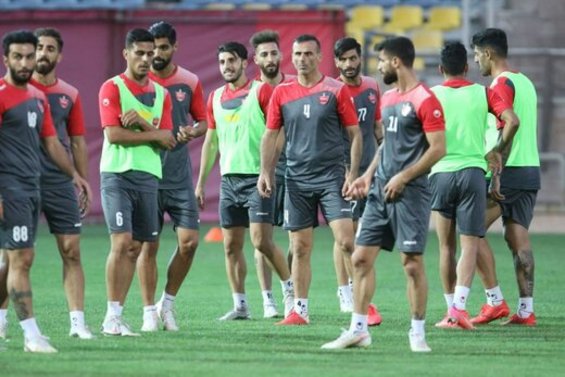 بازیکنان پرسپولیس پولدار می‌شوند