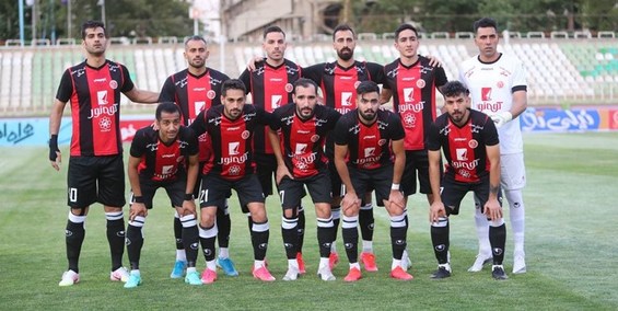 مدافع پدیده:کاهش رقم قرارداد شامل من نشد