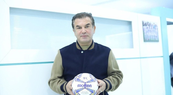 هرکاری می کنند تا جلوی قهرمانی پرسپولیس را بگیرند/ آقای وزیر! تکلیف تیم ما را مشخص کنید