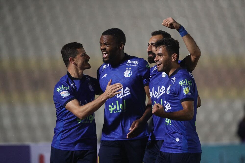 جشن گل استقلالی&zwnj;ها در شیراز/عکس