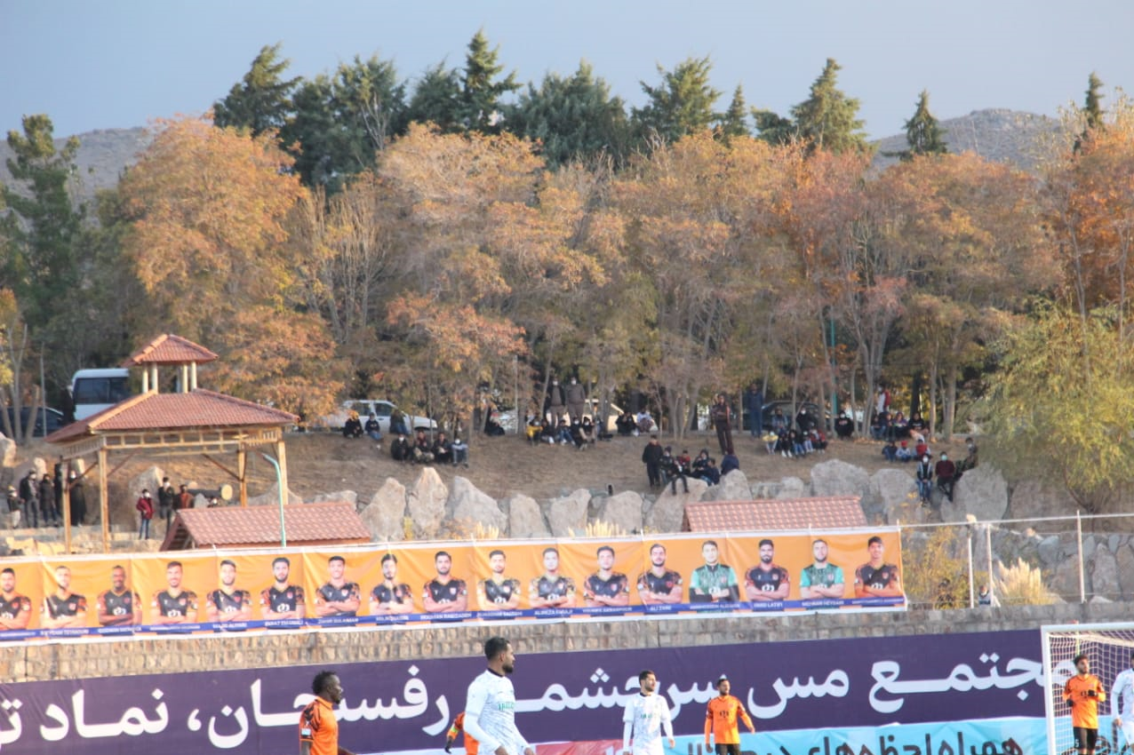 حاشیه بازی مس رفسنجان و آلومینیوم|خانواده&zwnj;های فوتبالی تماشاگر بازی +عکس