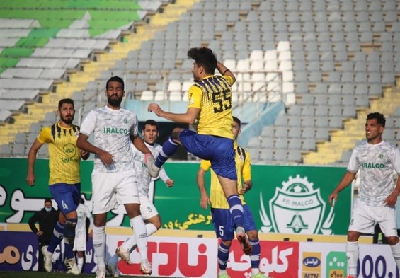 لیگ برتر فوتبال| آلومینیوم با برتری مقابل نفت به صدر جدول صعود کرد