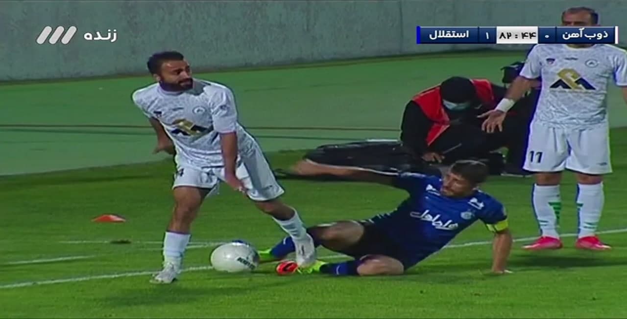  بررسی کامل صحنه&zwnj;های مشکوک بازی ذوب آهن - استقلال 